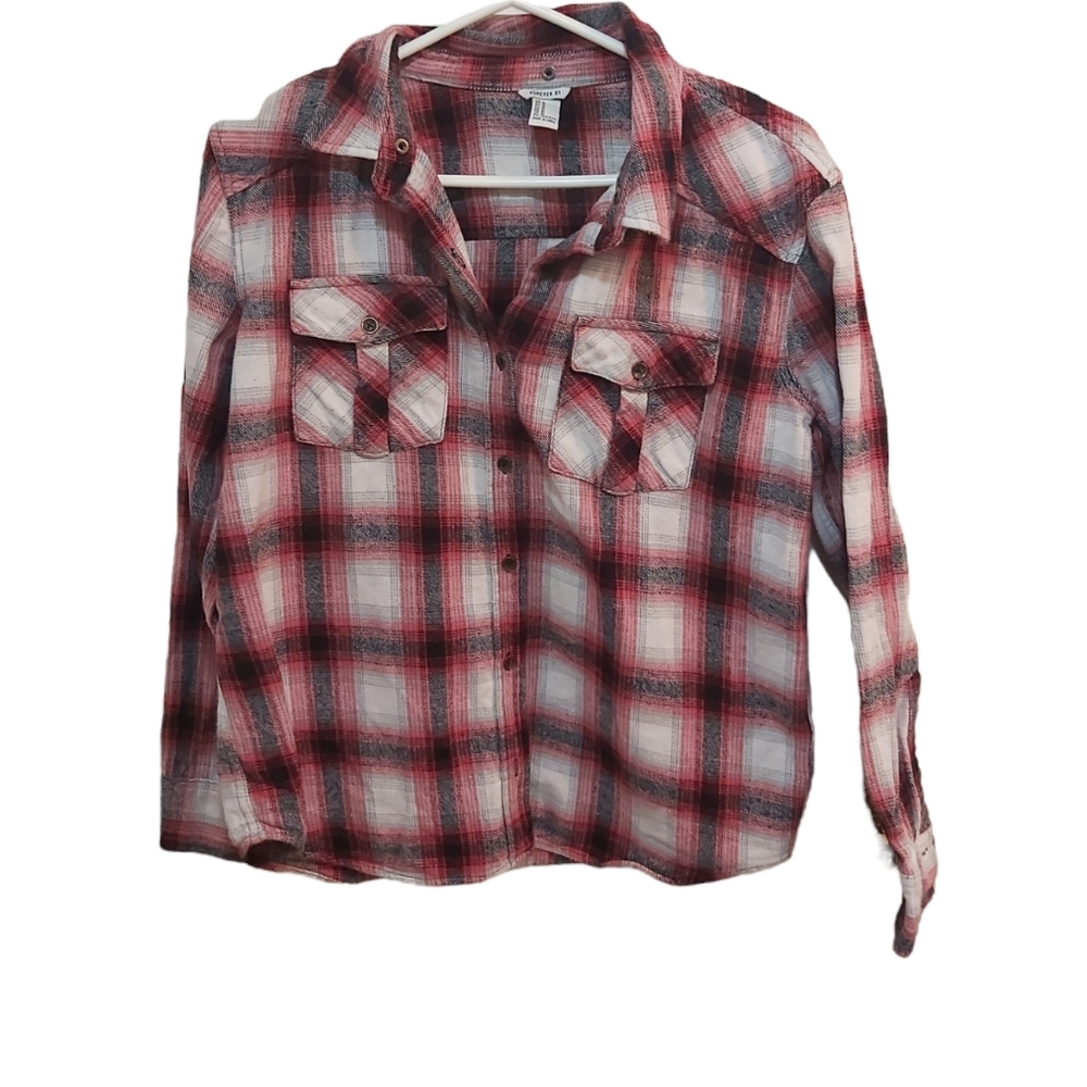 🤯 2/$15 Forever 21 Plaid Longsleeved Button Up Sweater Size Medium (M)